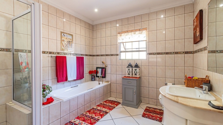 3 Bedroom Property for Sale in Boschdal North West